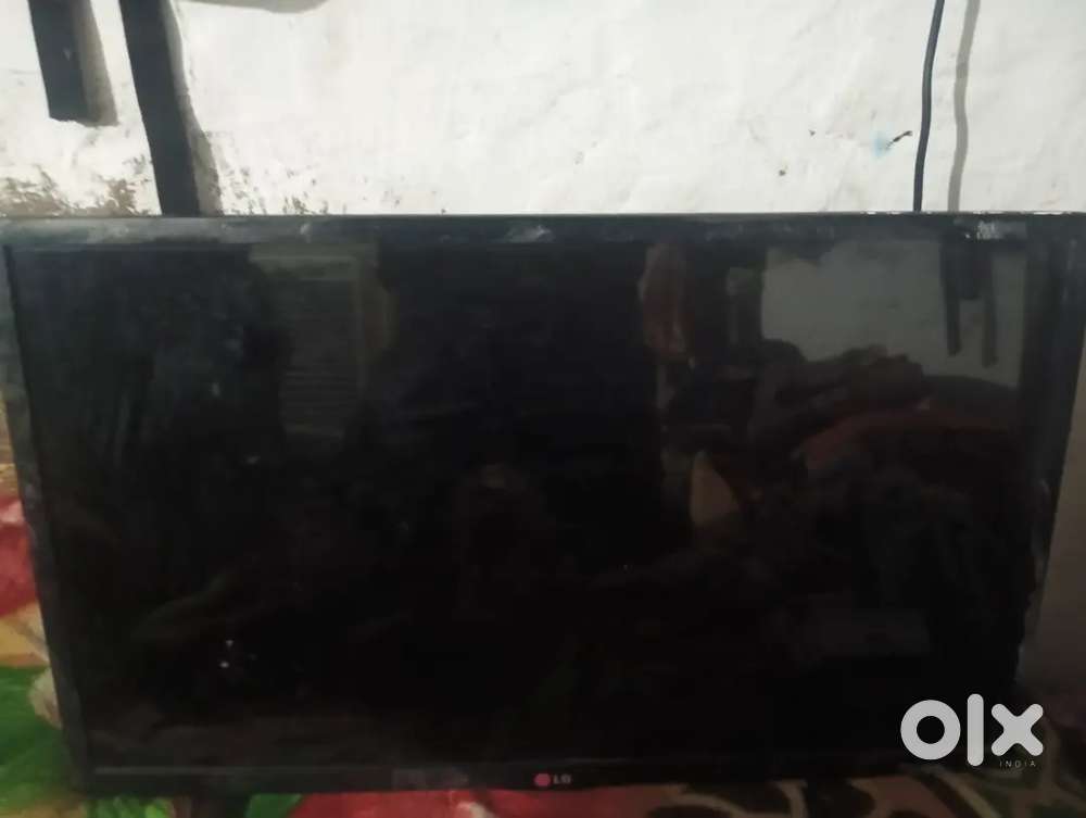 LG model LCD for sale 32