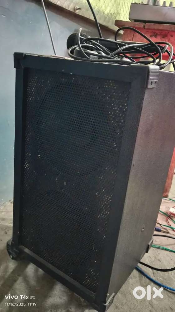 Double 8 Trolley Speaker