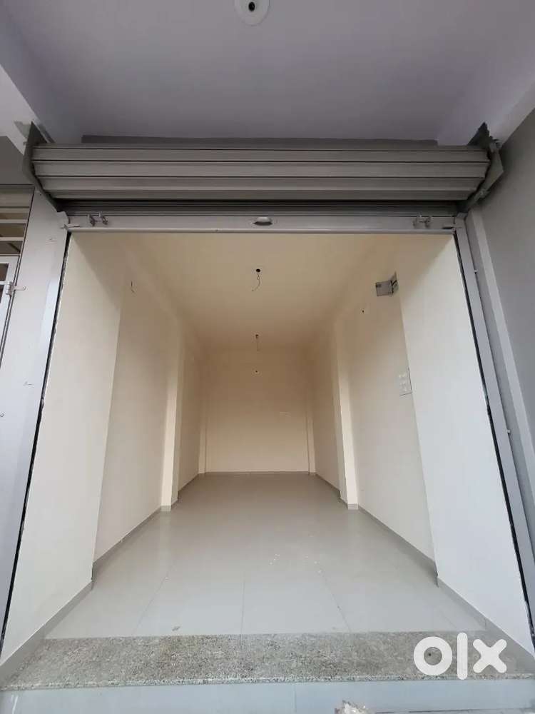 Newly Constructed Building 3 Shops & 1RK