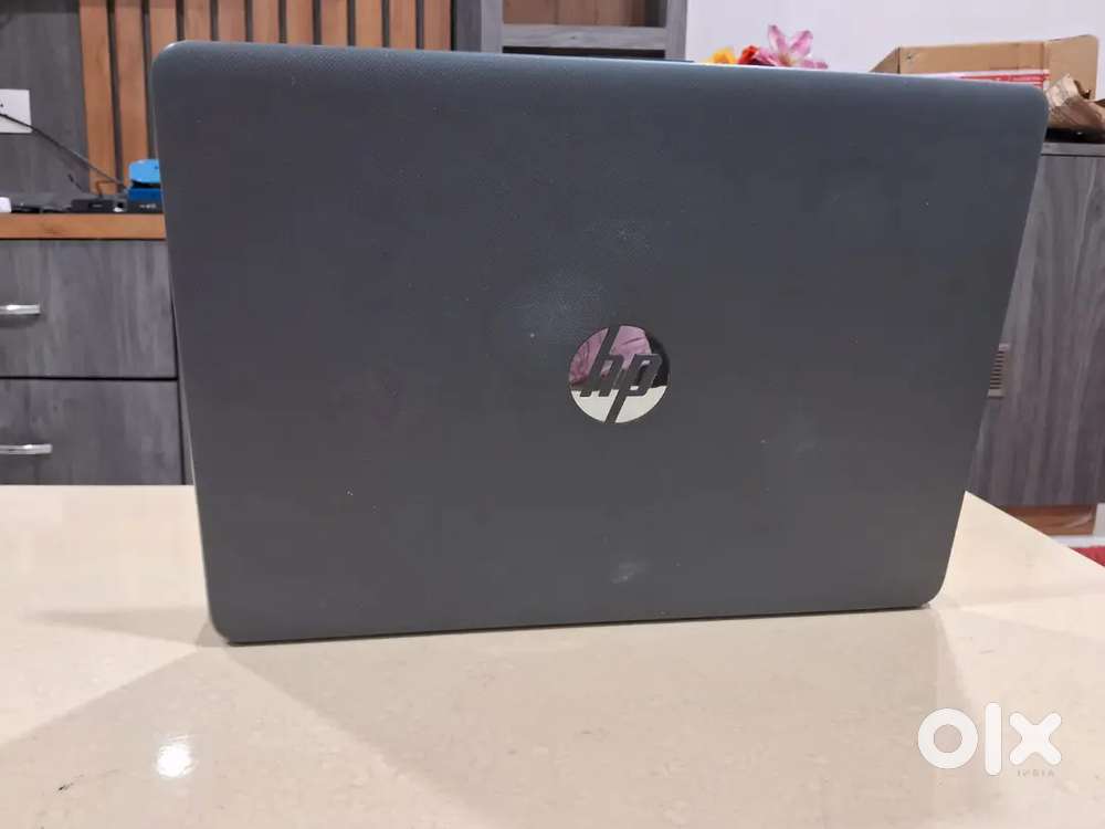 HP Core i5 8th generation with 512gb ssd and windows 11