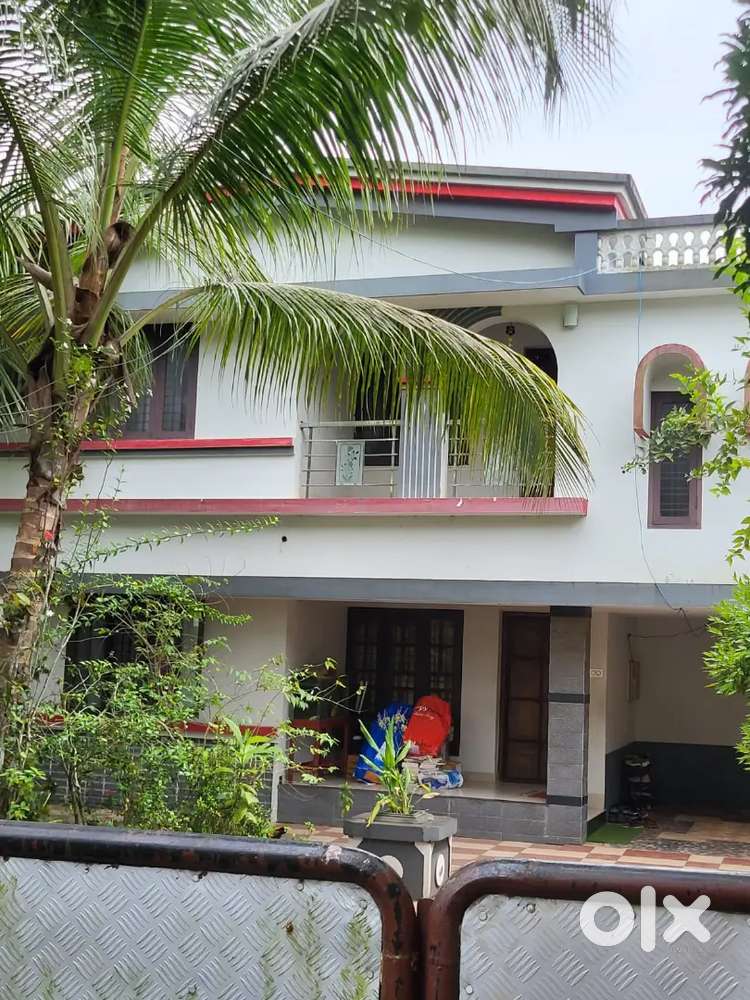 3 BHK Independent house for rent, semi furnished near NH Pazhaveedu