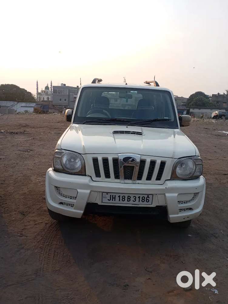 Mahindra Scorpio Classic 2010 Diesel 90000 Km Driven