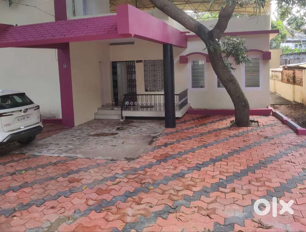 House For Rent at Pattom Murinjapalam Junction.