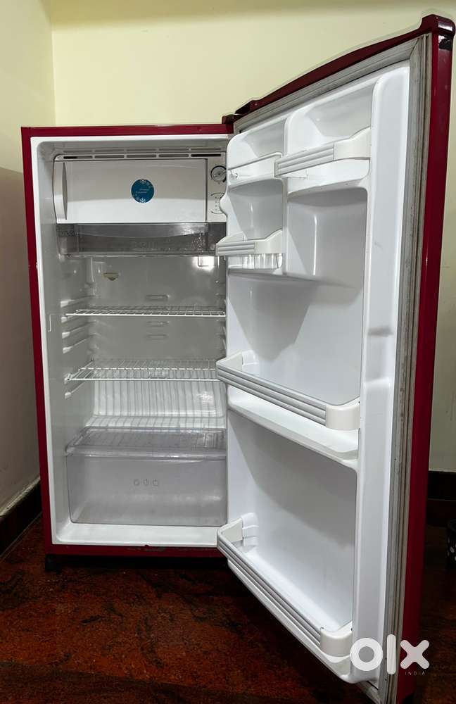 LG Refrigerator in Good Condition – ₹5000