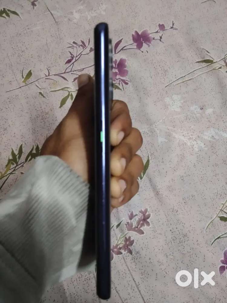 Oppo Reno 7 5g 8+8Ram 256 storage