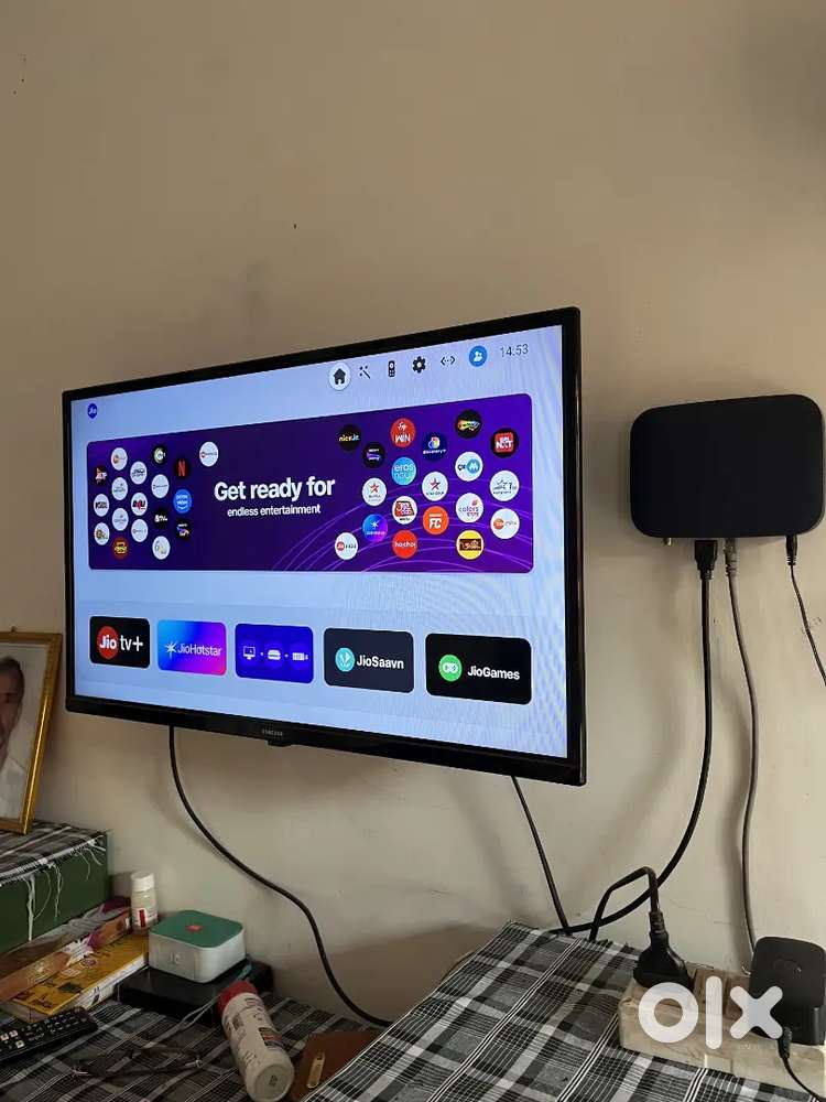 Samsung Tizen Smart LED Tv