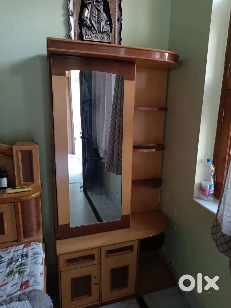 Furniture  mirror