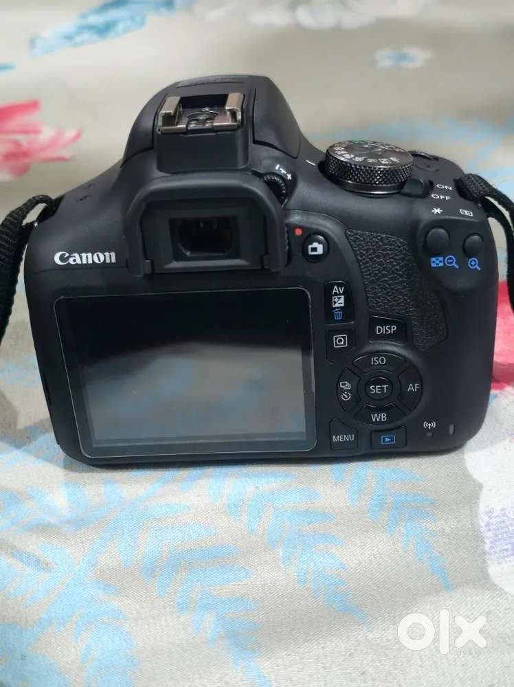 Canon EOS 1500D