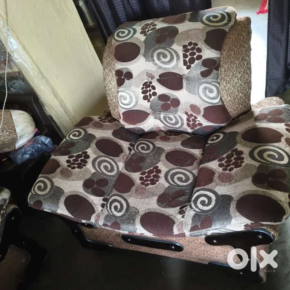 Sofa set Sale urgent
