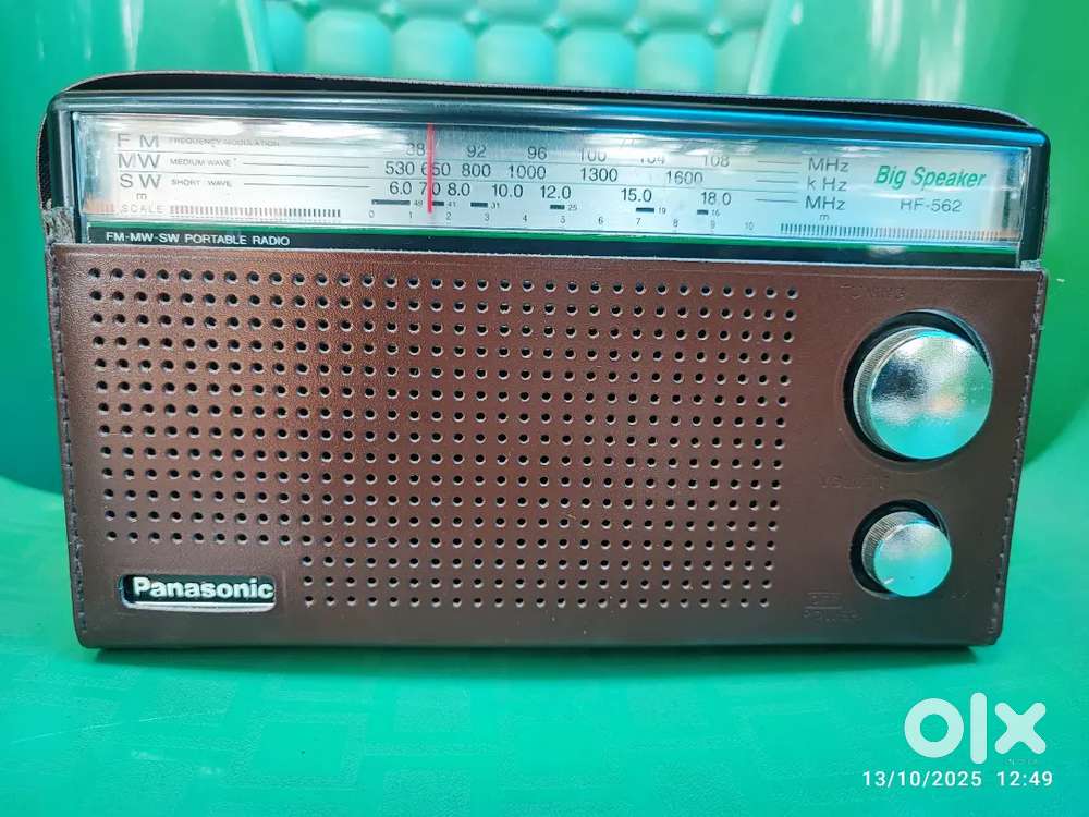 PANASONIC 3BAND RADIO  MADE IN INDONESIA MODEL NUMBER: RF 56DD2