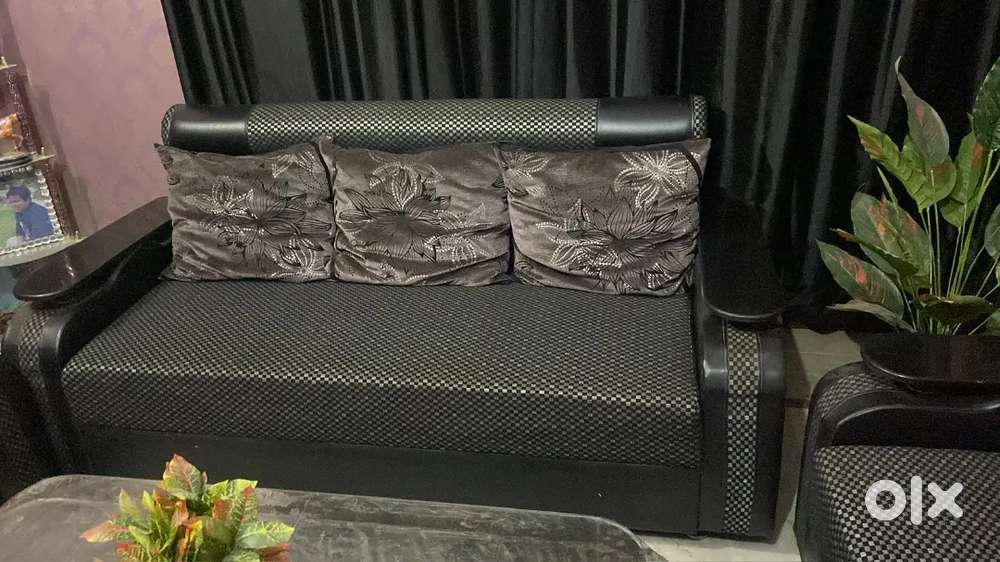7 seater sofa in good condition