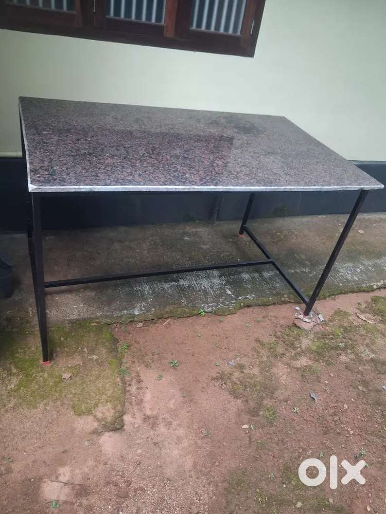 POROTA MAKING TABLE