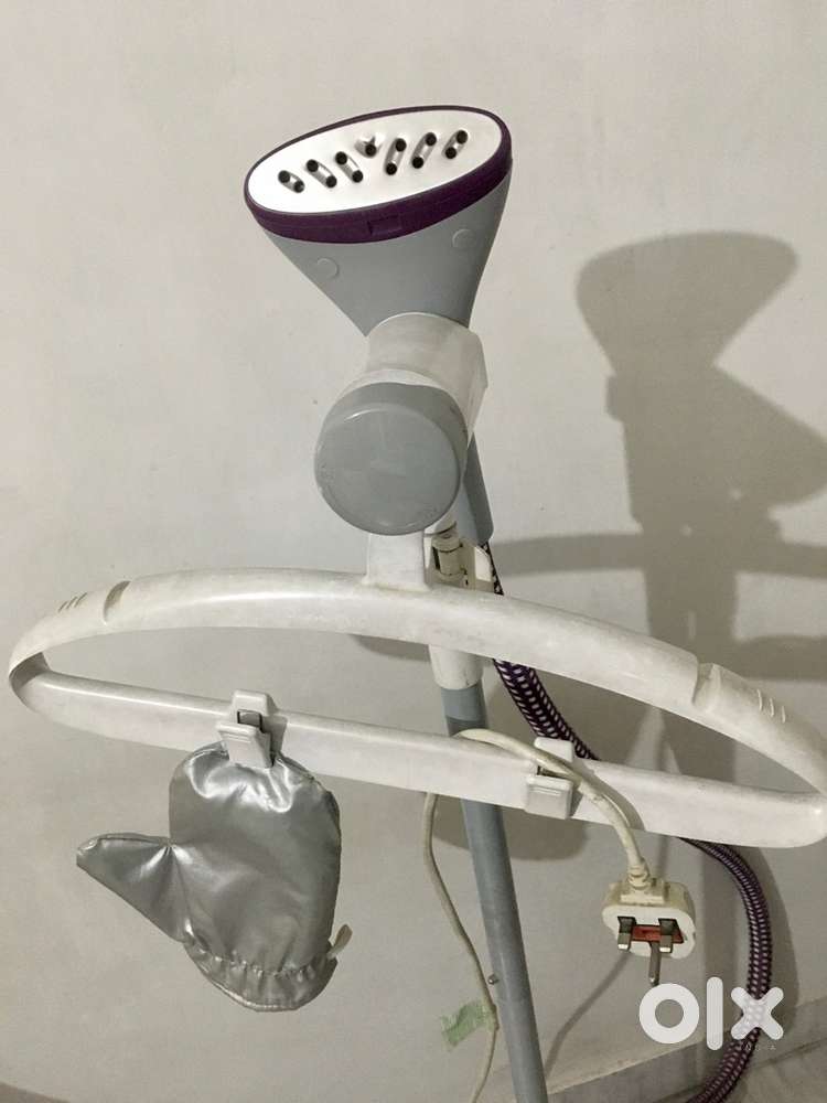 Phillips Steam Iron with stand