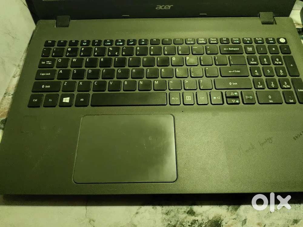 Acer e5 573g