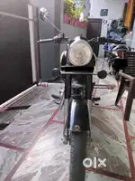 Royal Enfield Bullet Classic 350 – Excellent Condition
Classic 350