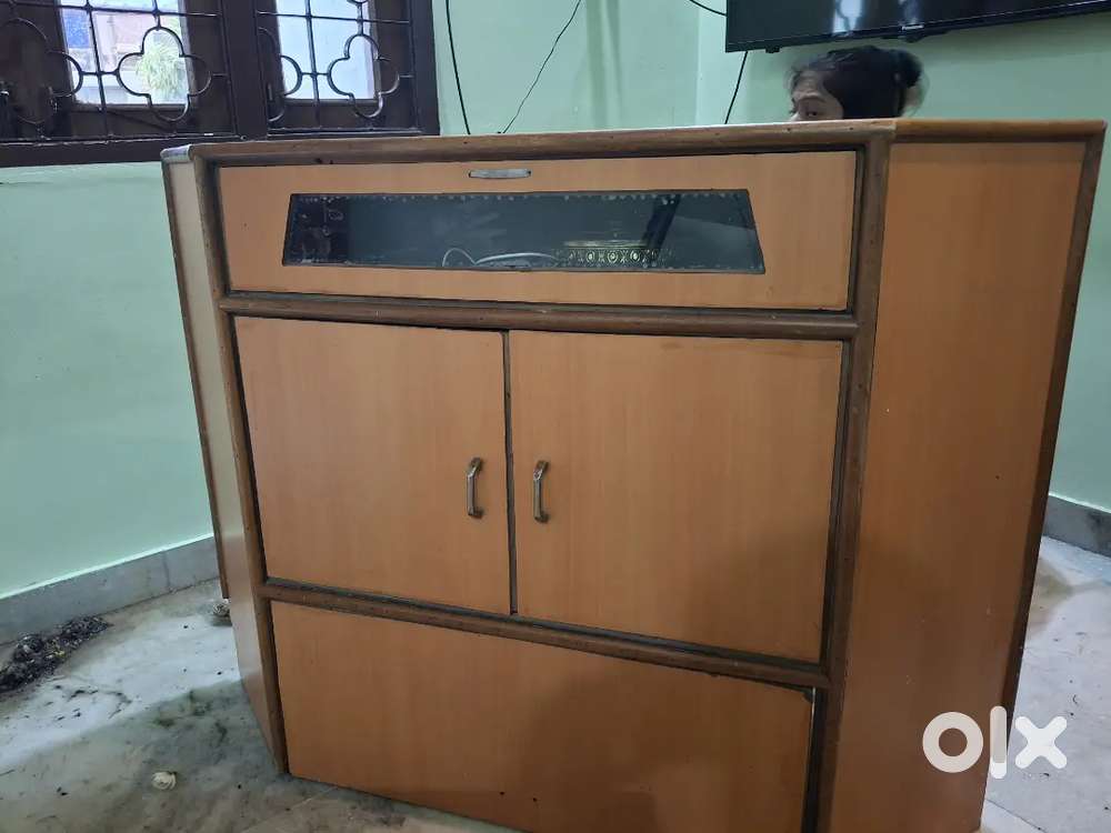 T.V. table for sale !!!
