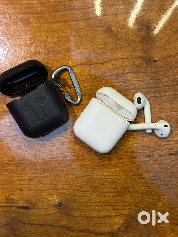 Apple AirPods 2nd Gen – Just ₹6,000