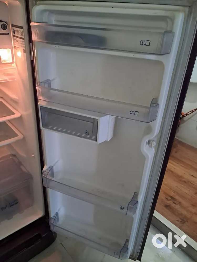 Whirlpool refrigerator single door