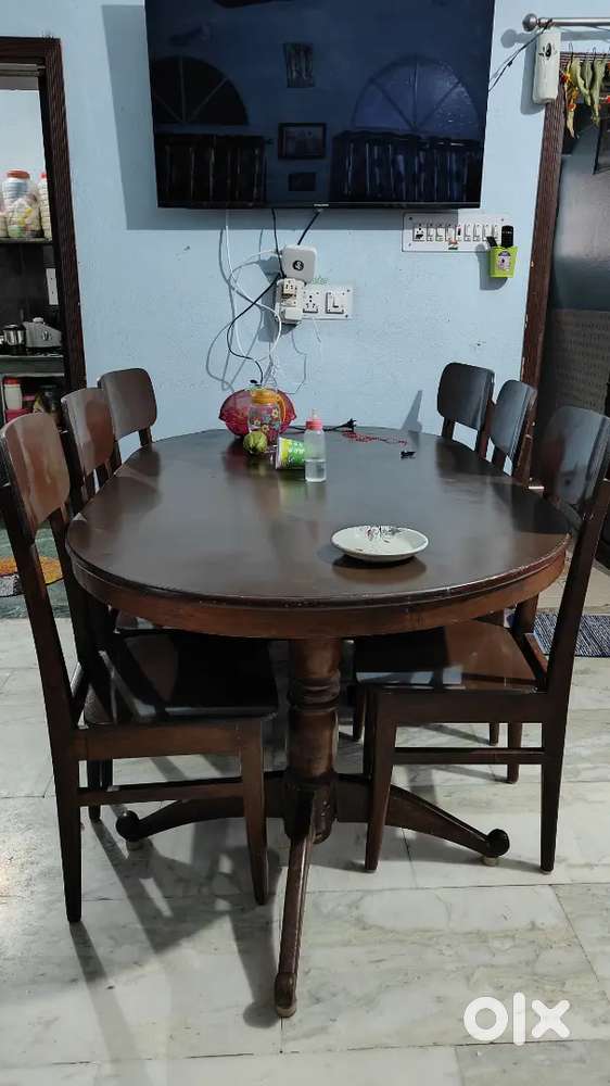 Good Quality of Wooden(seesham) DINING TABLE WITH 6 CHAIRS