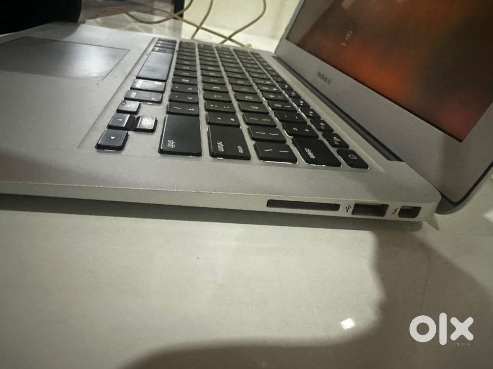 MacBook Air 13” (2015) – Excellent Condition, Ready to Use