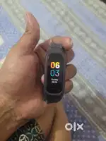Oneplus band inbuild gps.new when buy 2500 running fully usable