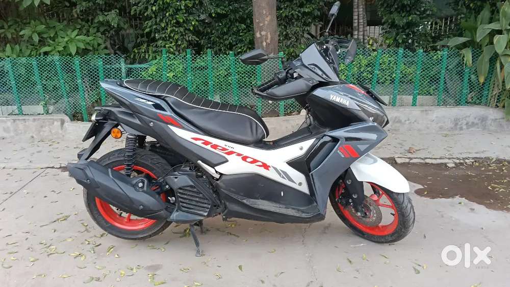 Yamaha aerox 155cc 1st owner 2024 model 2661 km driven Good condition