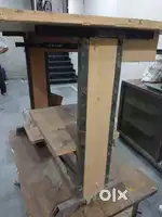 Computer table