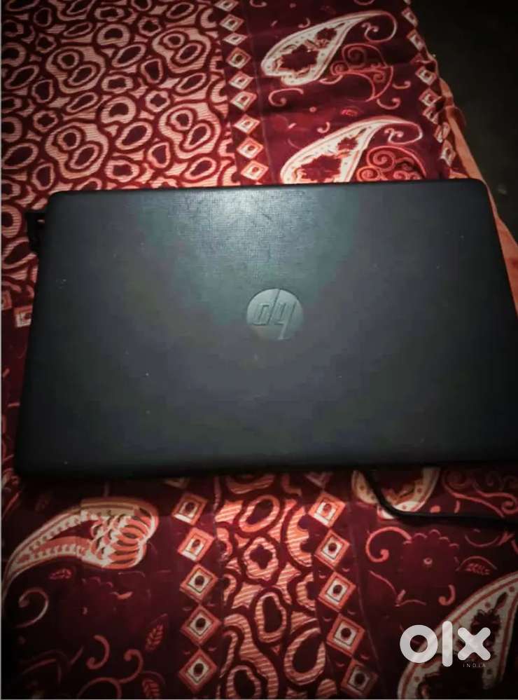 Hp laptop best under 18000 with keyboard Bill mouse and pen drive