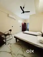 HOMELINKS LADIES HOSTEL - Your Stay, Your Style!