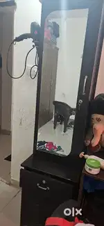 Dressing table with mirror and storage..