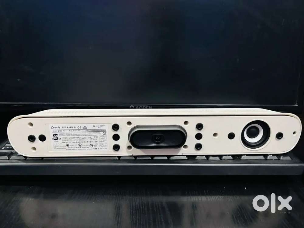 Poly Studio X30 (4k video bar & Audio