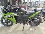 CBR 150R GREEN COLOUR