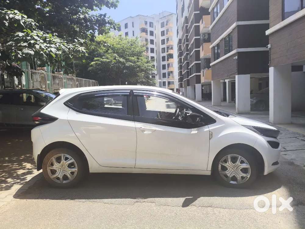 Tata Altroz 2021 Petrol 120000 Km Driven