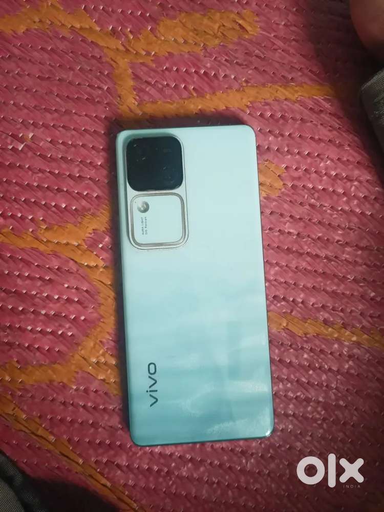 V30 5g 8+8 gb ram 256gb memory