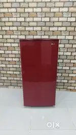 Red colour 5 star rating lg company with 1 yr warranty and service