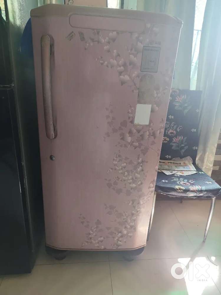 Lg single door fridge 215 lit