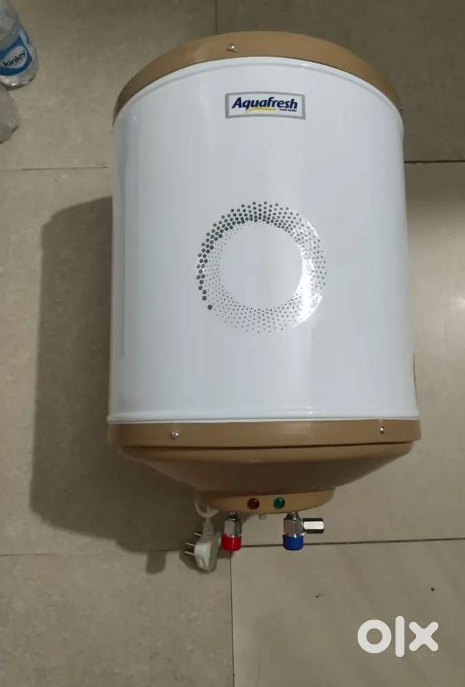 AQUAFRES FRESH GEYSER25LTR 5STAR 5YEAR WARRENTY