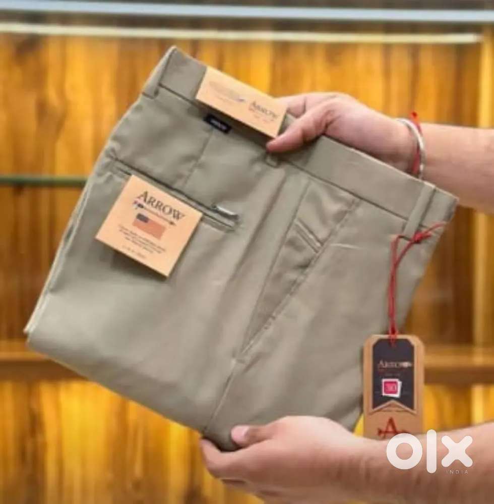 Garment and accessory