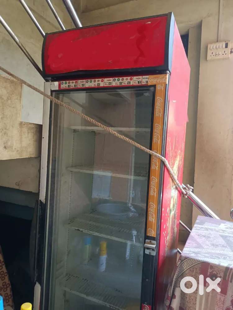 Cold drink fridge