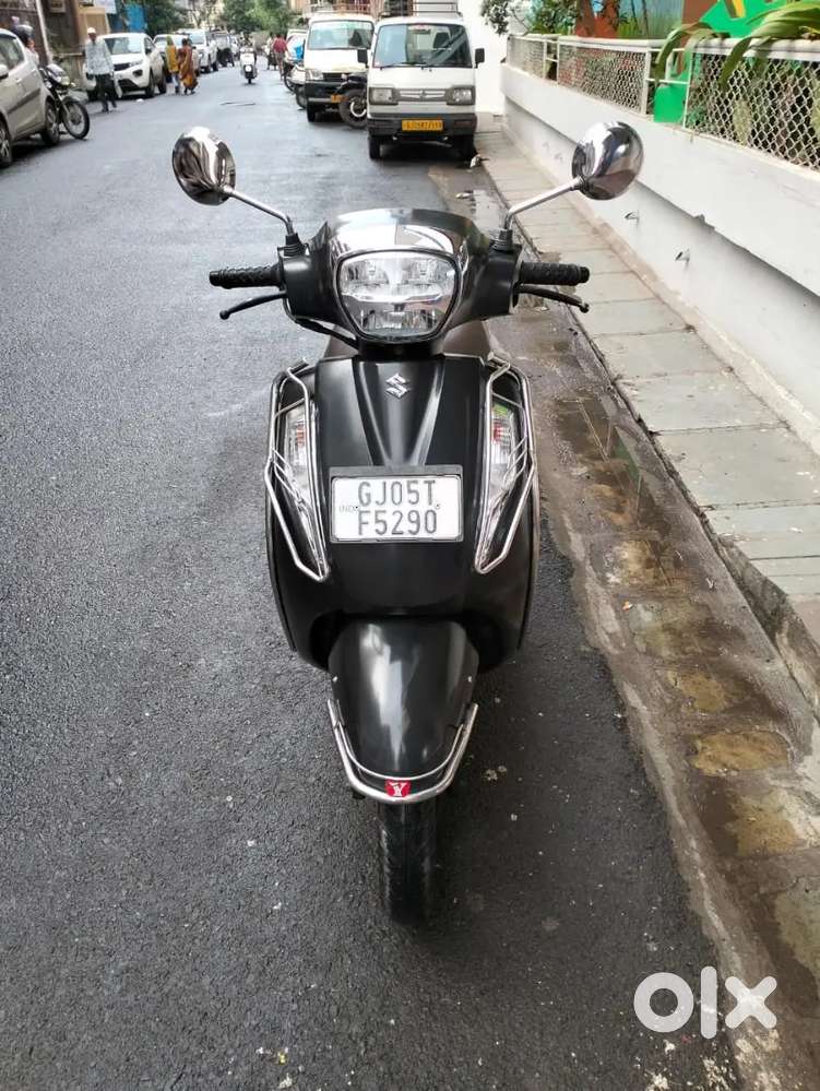 Suzuki Access Bluetooth vali top modal