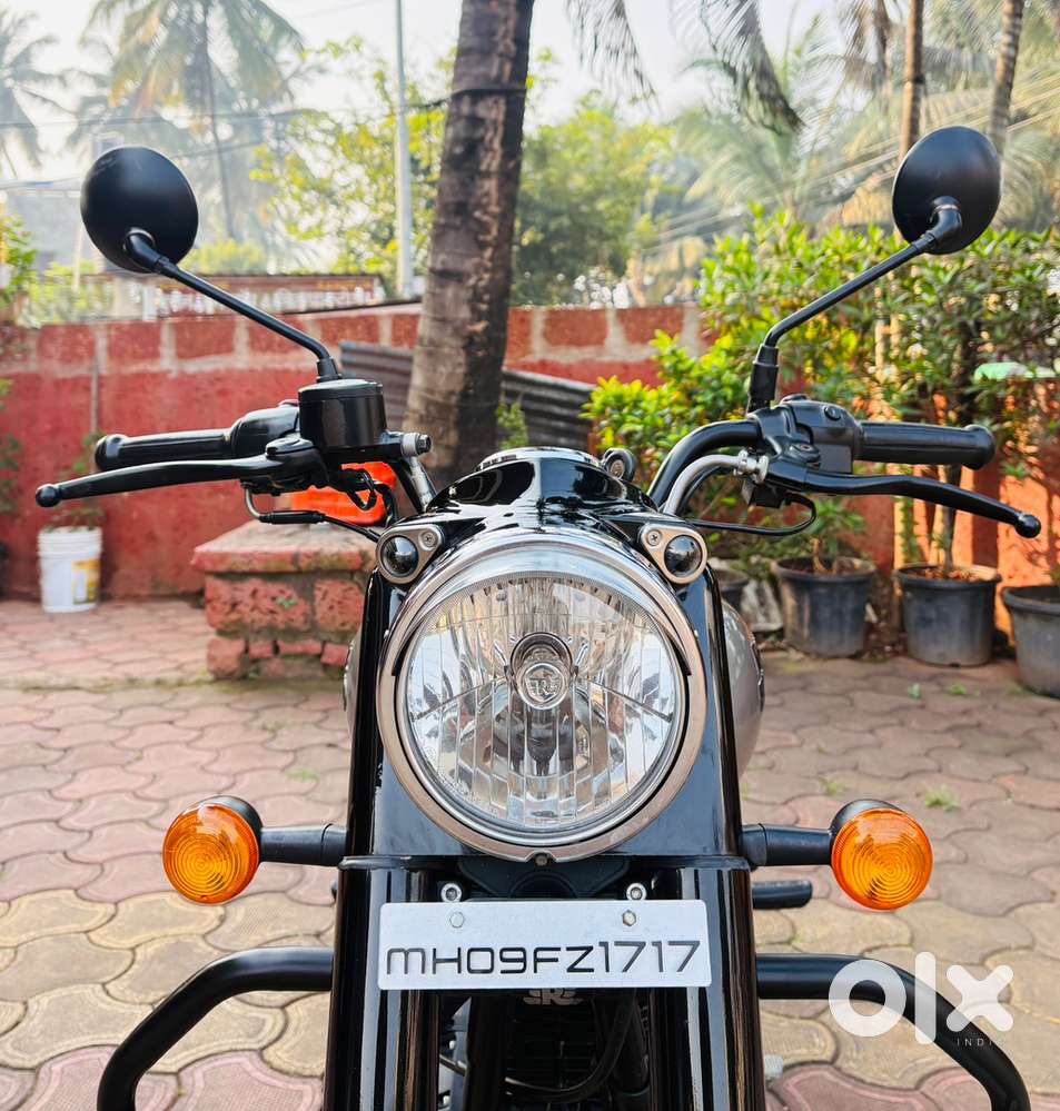 Royal Enfield  BULLET 350 cc Classic, TOP END, VIP NO: MH 09 FZ 1717,