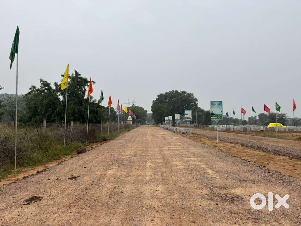 Main delhi road par JDA approved plots add joining nims and amity uvst