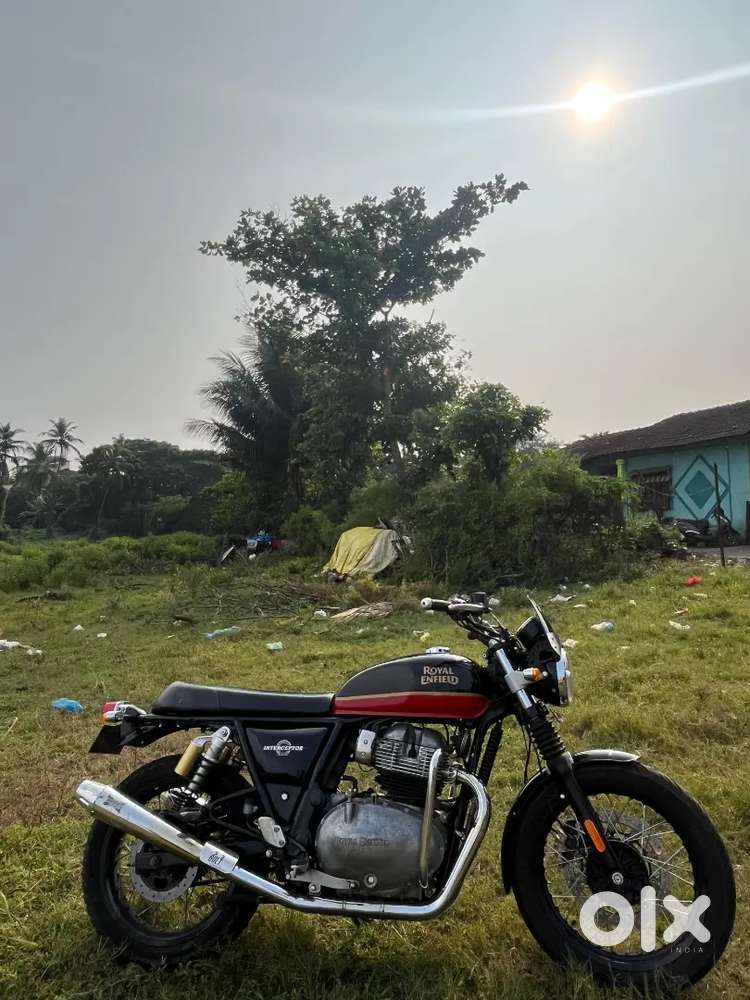 ROYAL ENFIELD INTERCEPTOR 650