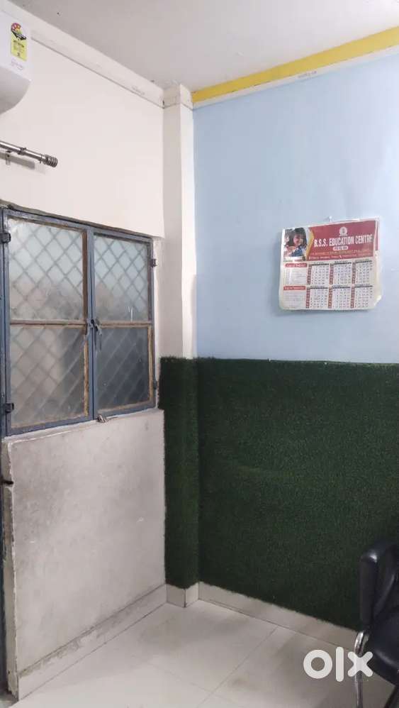 House 40Gaj. 2 manjil bana.kakadeo