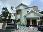 Ettumanoor - Near Kuruppanthara , New Luxury House For Sale