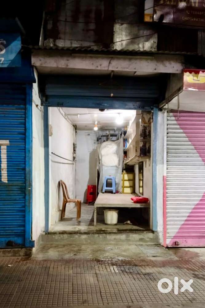 Shop for sale in Chowpathi