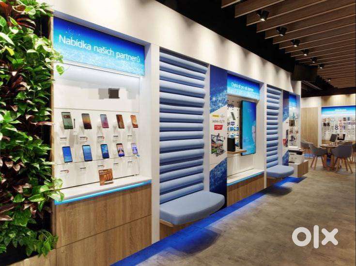 800Sqft Town Hall Showroom space Available