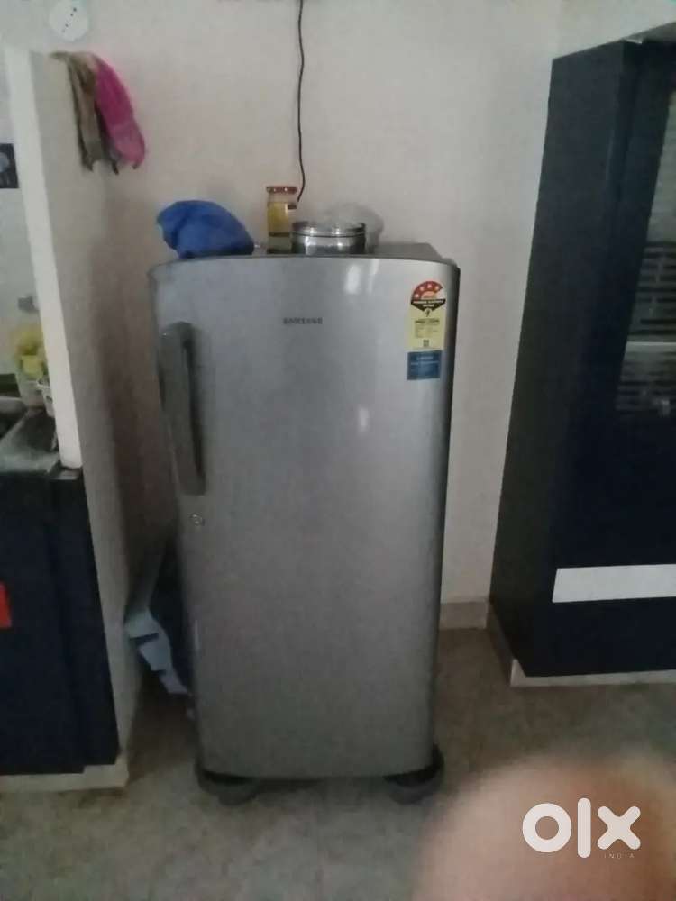 LG single Door Fridge(195)litres for sale.