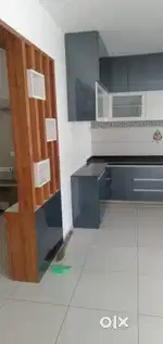 फलेट आफिस बंगलो में वुडन फर्नीचर ओर ओल वकॅ समाधान