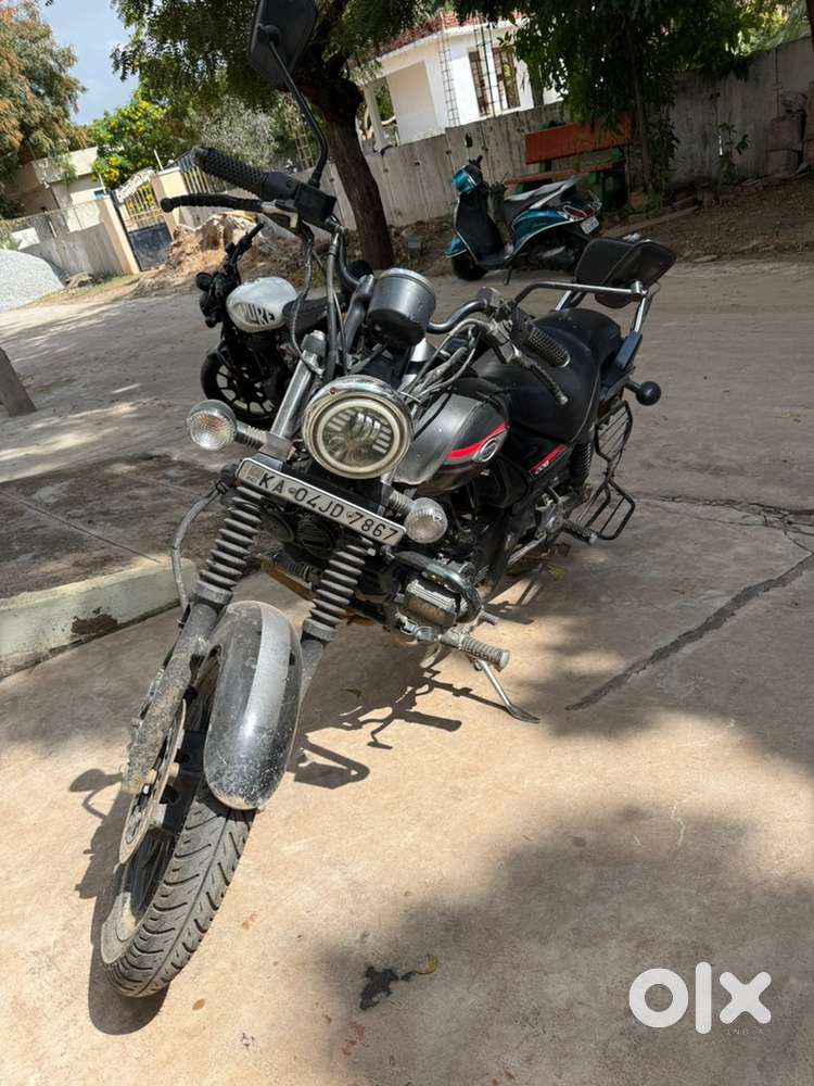 Bajaj Avenger 220 DTS I